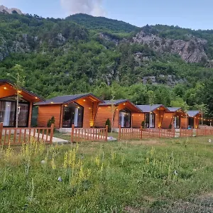 ** Gasthuis Alpinehouse Albanië